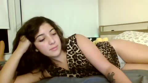 ItalianKitty online show from August 13, 4:15 am