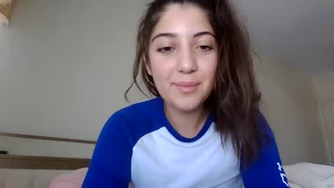 ItalianKitty online show from August 15, 6:01 pm