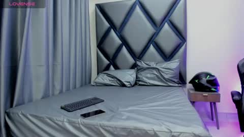 ithan_hot online show from August 12, 9:22 am