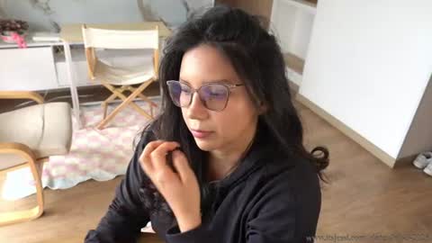 Jessi online show from July 3, 8:55 pm