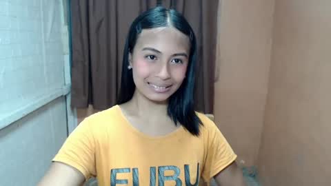 its_leigh online show from August 5, 3:37 am