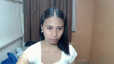 its_leigh online show from August 10, 7:32 am