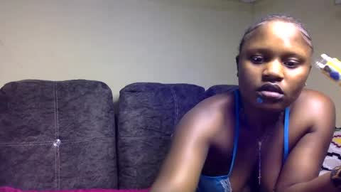 its_slut_bella online show from August 2, 6:26 pm