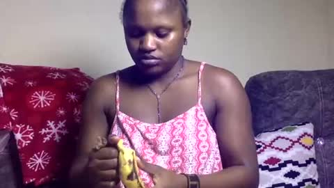 its_slut_bella online show from August 6, 4:55 am
