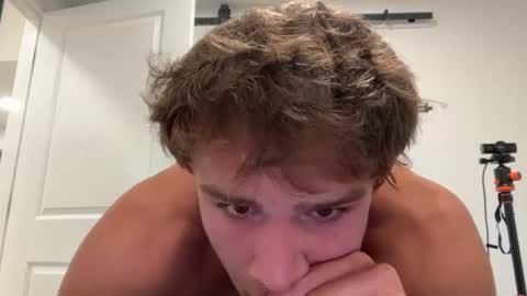 danielriversvip online show from August 12, 2:14 am