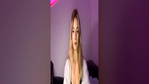 Danielle Rose online show from June 12, 2:18 am