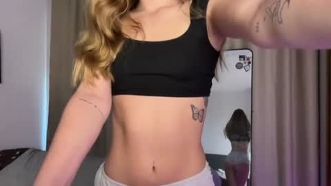 Emily online show from August 16, 10:25 pm