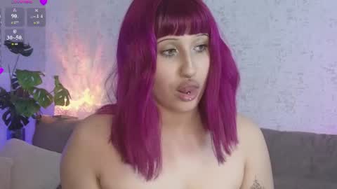 itsissadora online show from August 13, 7:28 pm