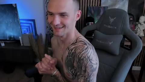 itsjaxen online show from August 8, 11:54 am