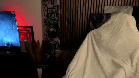itsjaxen online show from August 12, 12:24 am
