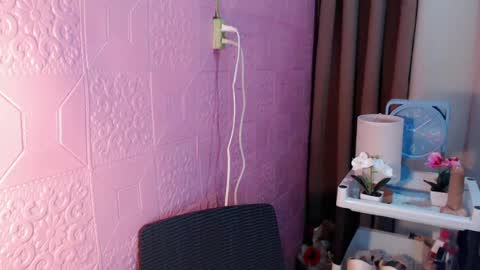 itsme_liza online show from August 6, 2:05 pm