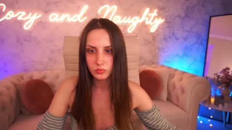 itsmeannabelle online show from July 29, 4:36 pm