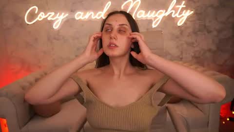 itsmeannabelle online show from August 8, 6:08 pm