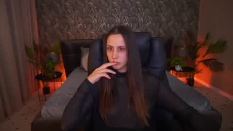 itsmeannabelle online show from August 9, 3:57 pm