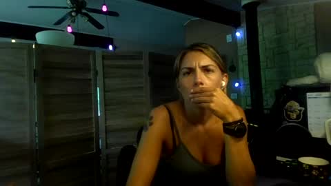 ItsMeSophie X online show from July 15, 7:15 pm
