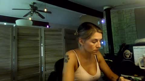 ItsMeSophie X online show from July 16, 5:03 pm