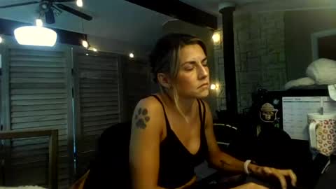 ItsMeSophie X online show from August 5, 5:22 pm