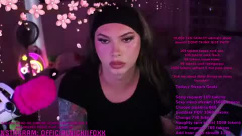 Nicki Foxx online show from August 8, 4:01 am