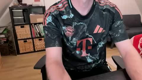 itsthat online show from May 1, 9:41 pm