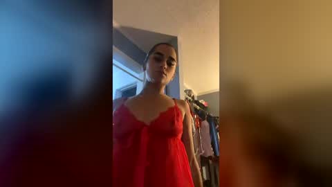 ittyej online show from July 8, 10:52 am