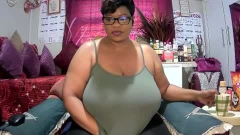 itumeleng74 online show from August 5, 7:06 am