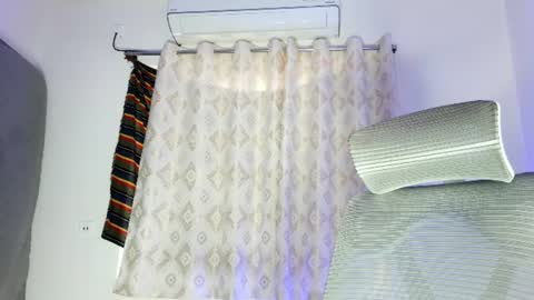 itz_amisha online show from August 7, 1:16 am