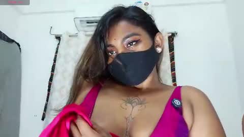 itz_amisha online show from August 13, 5:10 am