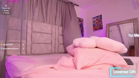 Itzel  online show from July 30, 3:08 pm