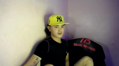 itzme_dex online show from July 20, 2:42 pm