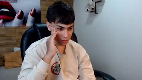 Ivan  Follow me please  online show from August 14, 5:33 am