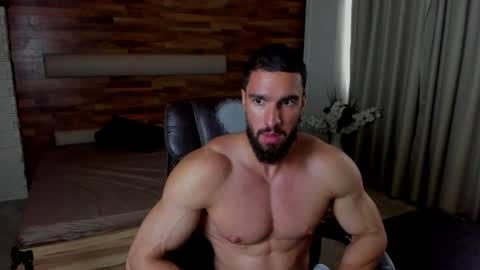 IvanHydee online show from August 9, 7:42 am