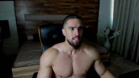 IvanHydee online show from August 15, 4:38 am