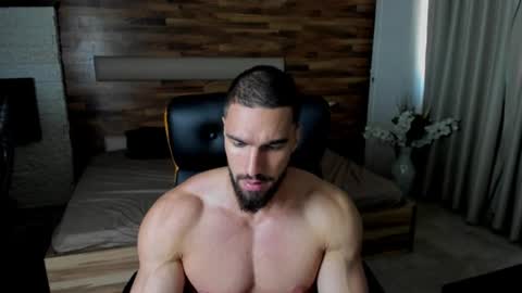 IvanHydee online show from August 15, 5:44 am