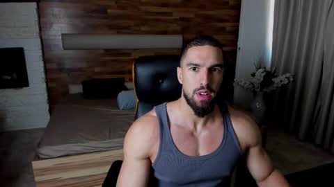 IvanHydee online show from August 16, 4:27 am