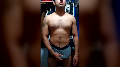 ivanmexicano2 online show from August 4, 2:41 am