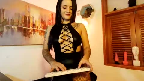ivanna_james02 online show from September 10, 10:53 pm