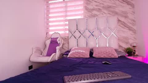 ivanna online show from August 12, 8:22 pm