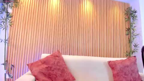 ivanna online show from August 8, 11:43 am
