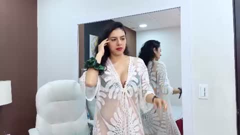 ivett_ online show from August 14, 4:21 pm