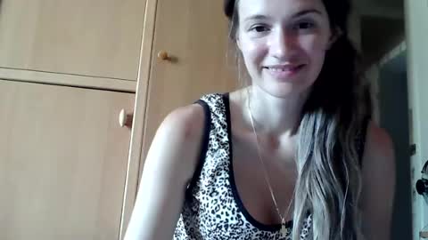 ivetta911 online show from August 5, 9:40 am