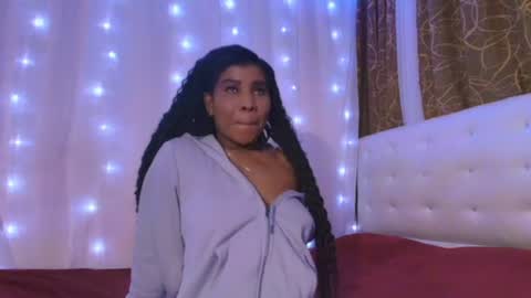  Ivon  Miss Jones  online show from August 18, 4:29 am