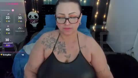 Ivonne online show from August 9, 5:30 am