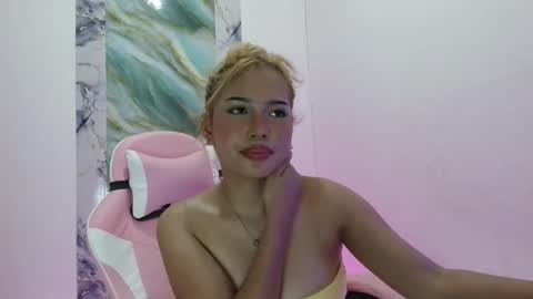 ivory_babe online show from August 4, 4:15 pm