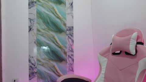 ivory_babe online show from August 5, 5:00 pm