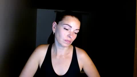 Lana online show from July 8, 9:30 pm