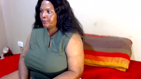 IVORYTITS48 online show from August 11, 9:11 am
