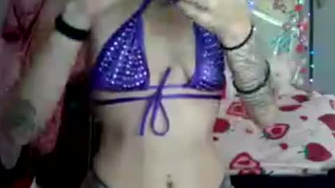 ivorytrixx online show from July 4, 5:53 am