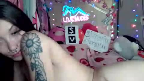 ivorytrixx online show from July 13, 7:04 am