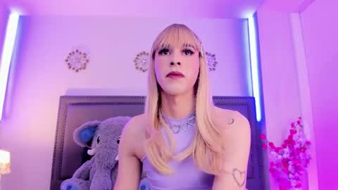ivi rosse  online show from July 30, 2:02 pm