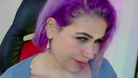 Ivy  taylorr  online show from August 18, 9:04 am